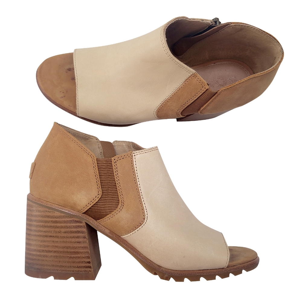 Sorel "Nadia" Open Toe Boots Size 8